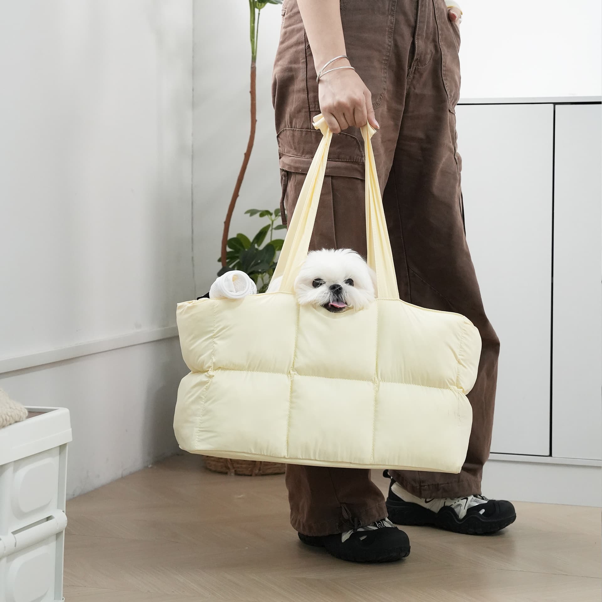 犬キャリーバッグ ふわふわキルティング中綿入りソフトキャリーバッグ