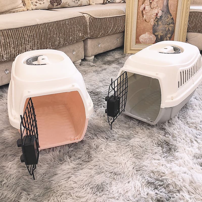 犬キャリーバッグ 通気性抜群ワイヤー扉付きハードキャリーケース