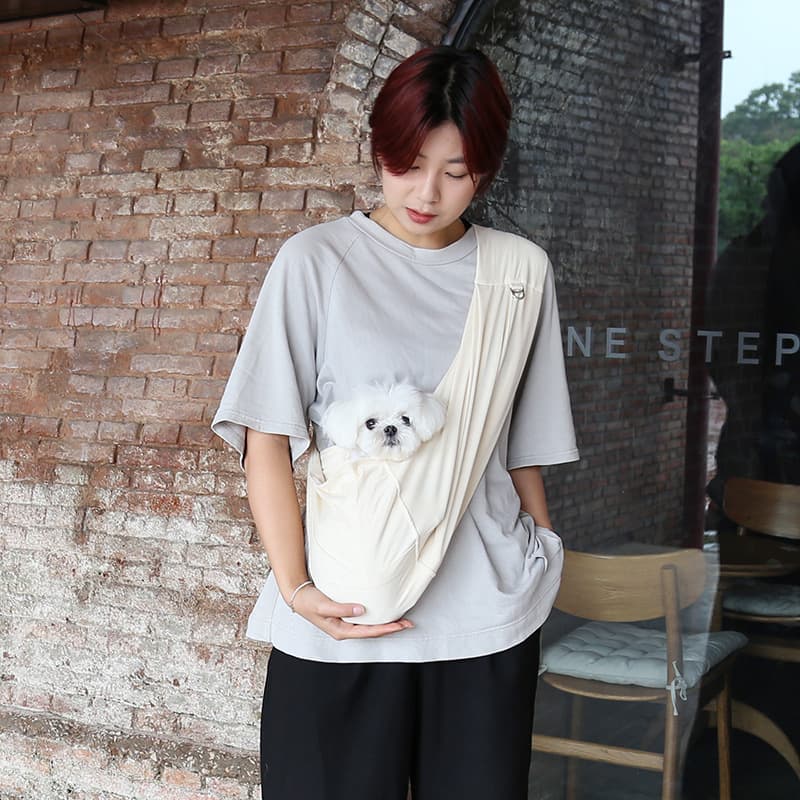 犬キャリーバッグ 小型犬用抱っこ紐スリングバッグ軽量タイプ